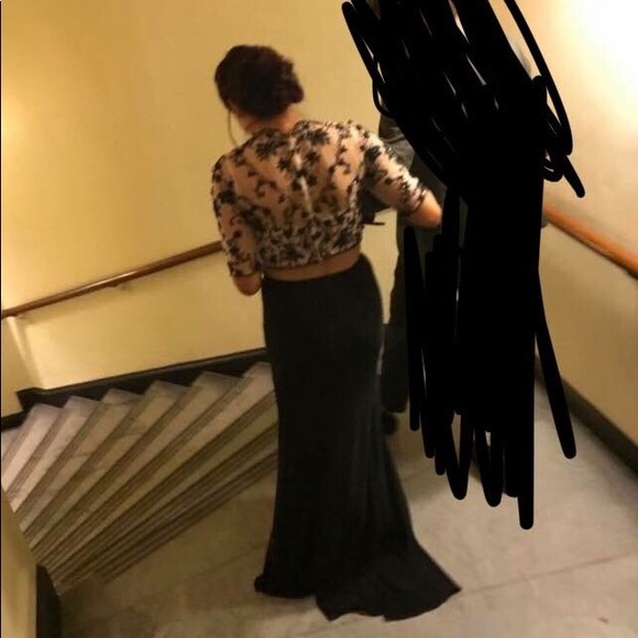 Prom dress - Picture 2 of 6